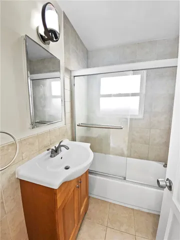 3418 Manhattan Avenue, Hermosa Beach, California 90254