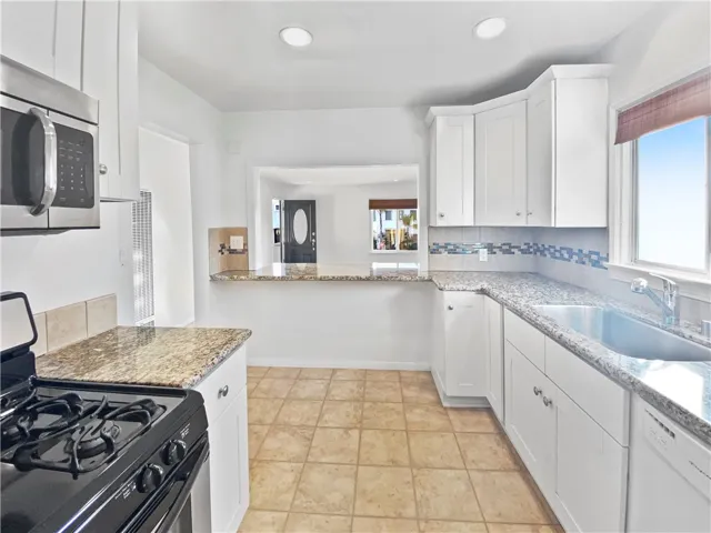 3418 Manhattan Avenue, Hermosa Beach, California 90254