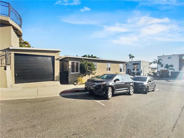3418 Manhattan Avenue, Hermosa Beach, California 90254