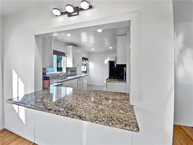 3418 Manhattan Avenue, Hermosa Beach, California 90254