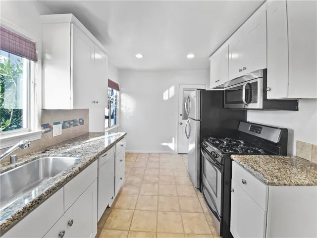 3418 Manhattan Avenue, Hermosa Beach, California 90254
