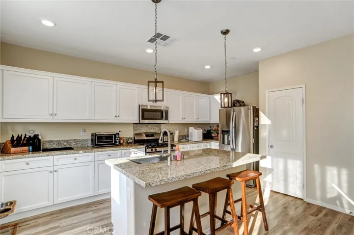 5206 Wintercress Avenue, Fontana, California 92336