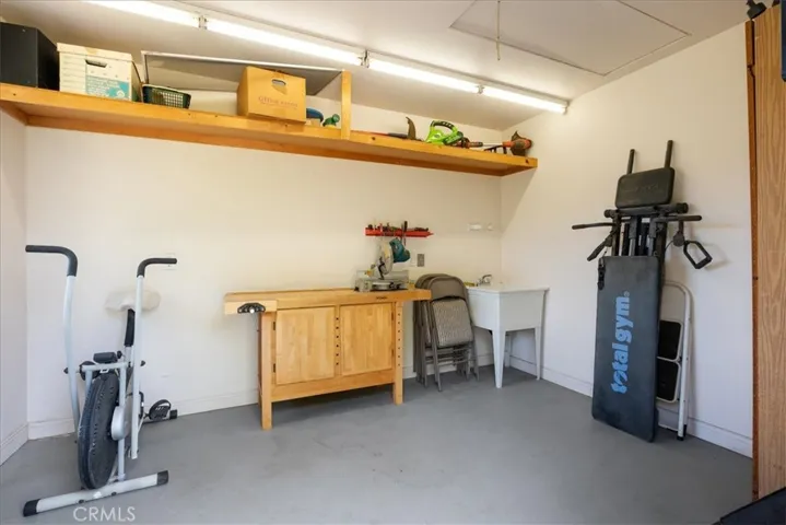 craft/office/workshop