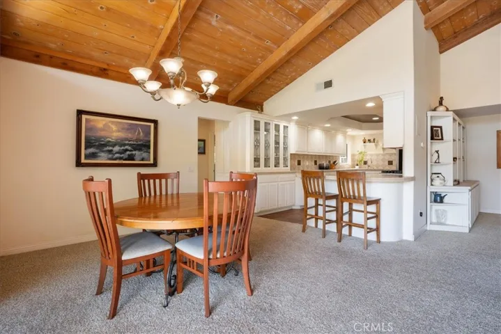 Dining/kitchen