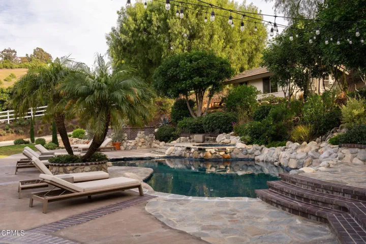 POOLSIDE VIEW