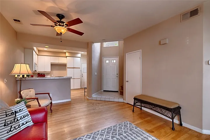 904 S Country Glen Way, Anaheim, California 92808