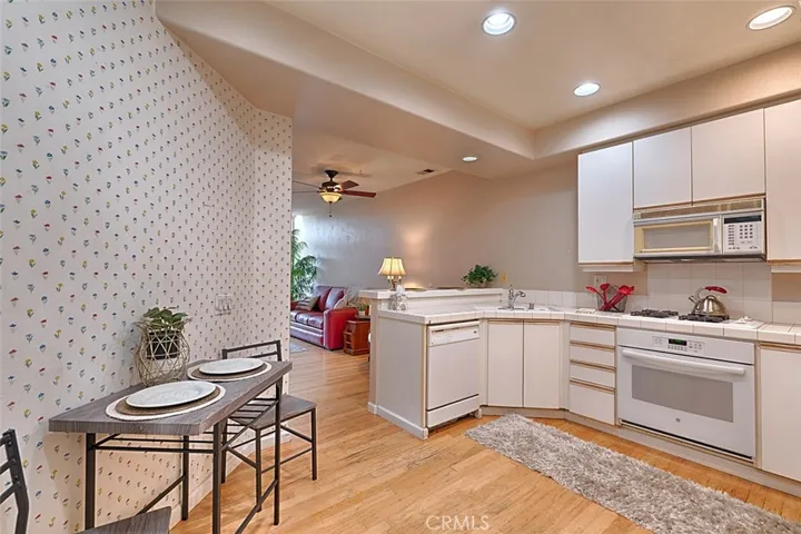 904 S Country Glen Way, Anaheim, California 92808