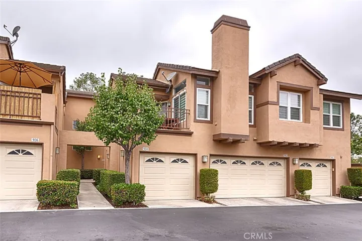 904 S Country Glen Way, Anaheim, California 92808