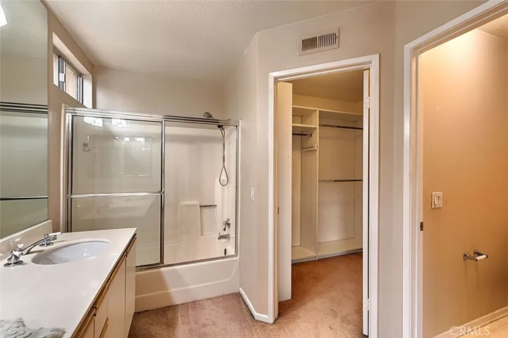 904 S Country Glen Way, Anaheim, California 92808
