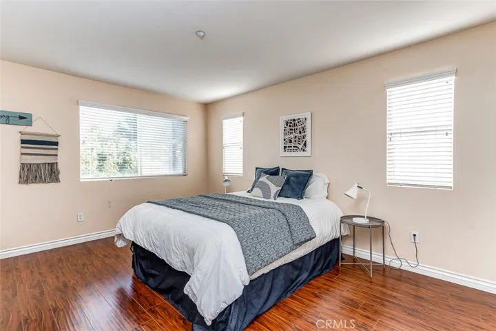 4842 Sapphire Way, Cypress, California 90630