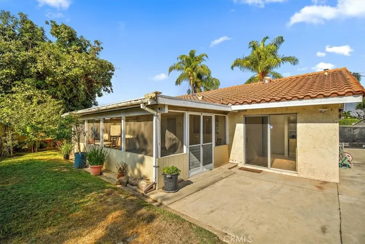 1330 La Serena Drive, Glendora, California 91740