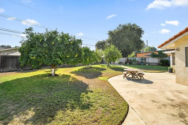 1330 La Serena Drive, Glendora, California 91740
