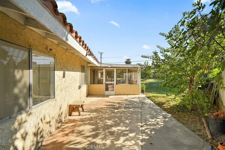 1330 La Serena Drive, Glendora, California 91740