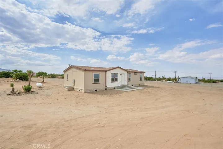 9426 Gitano Road, Phelan, California 92371