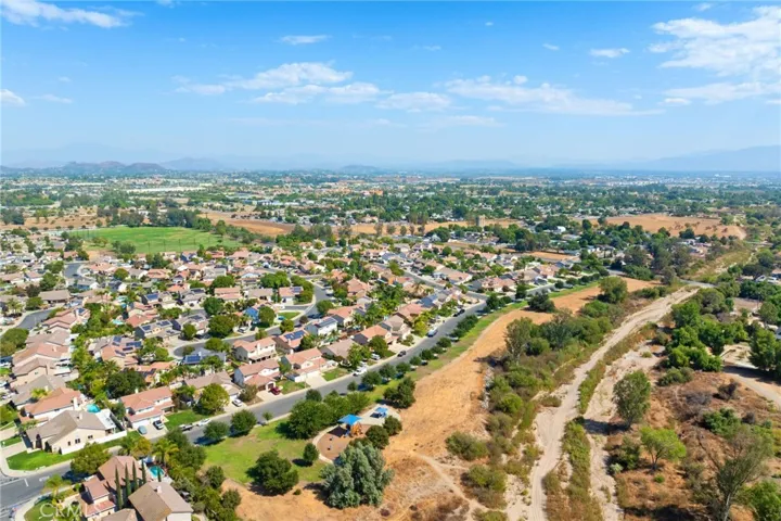 24592 Calle Estancia, Murrieta, California 92562