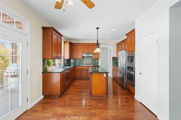 24592 Calle Estancia, Murrieta, California 92562