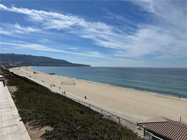 727 Esplanade, Redondo Beach, California 90277