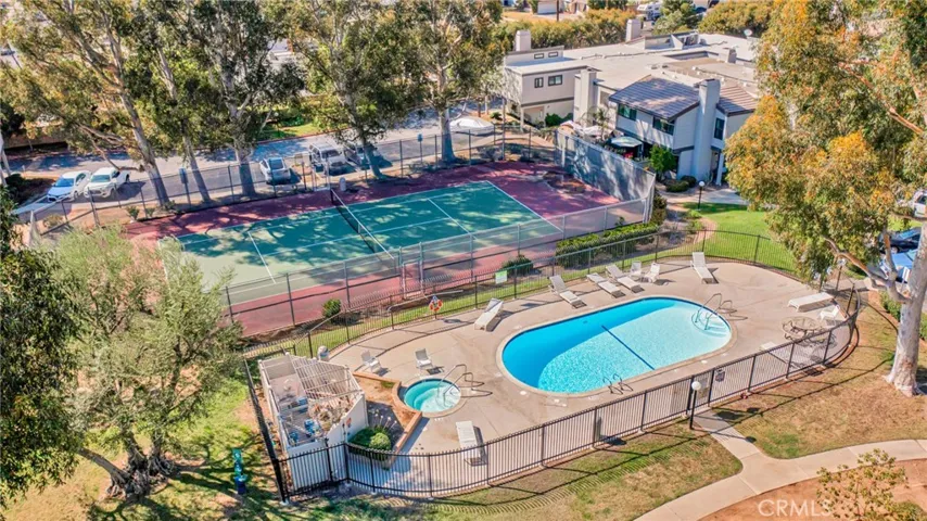 6508 Twin Circle Lane 1, Simi Valley, California 93063