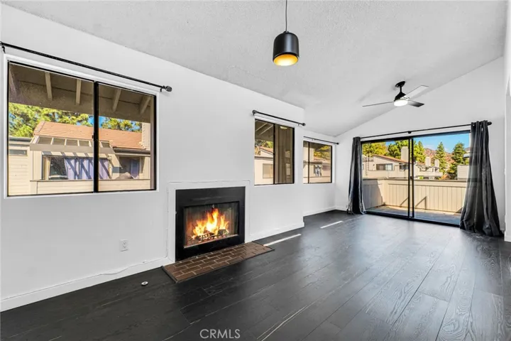 6508 Twin Circle Lane 1, Simi Valley, California 93063