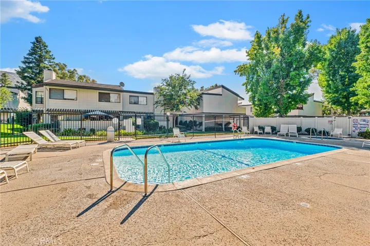 6508 Twin Circle Lane 1, Simi Valley, California 93063