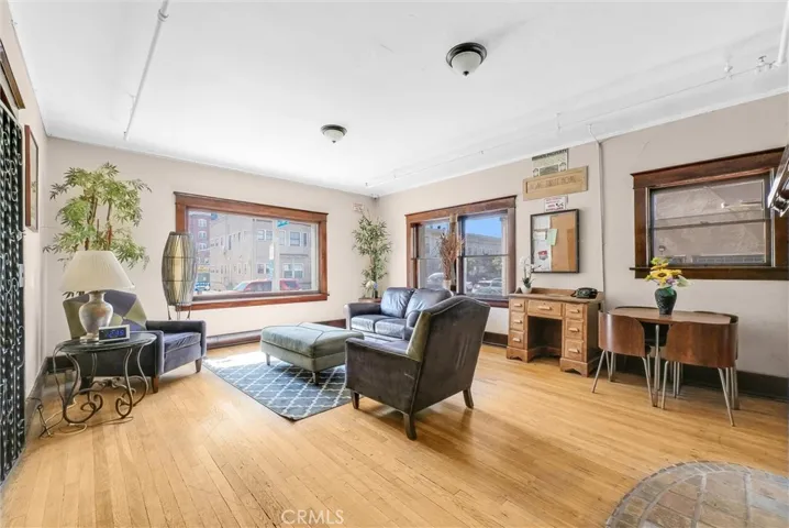 323 W 4th Street 106, Long Beach, California 90802