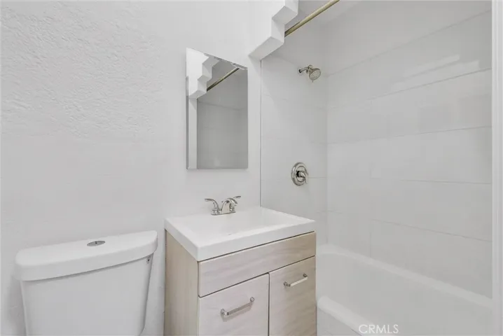 323 W 4th Street 106, Long Beach, California 90802