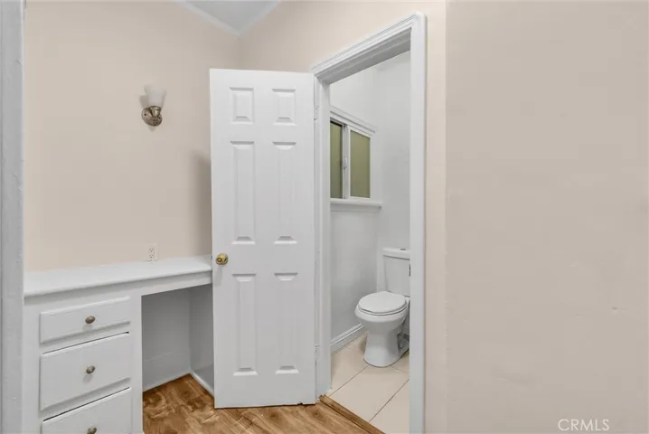 323 W 4th Street 106, Long Beach, California 90802