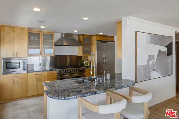 3412 Ocean Front Walk 201, Marina Del Rey, California 90292