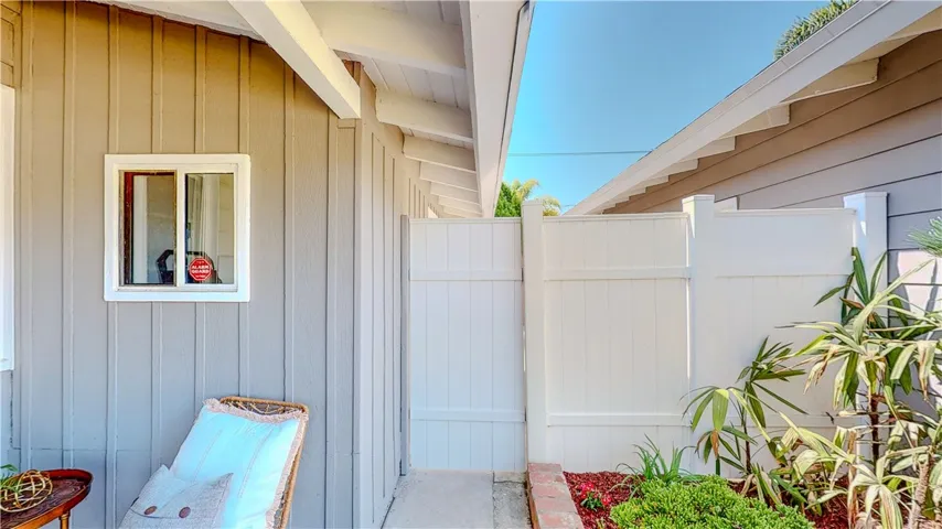 9902 Pacific Avenue, Anaheim, California 92804