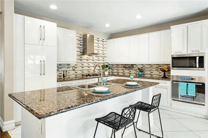 13539 Whipple Street, Fontana, California 92336
