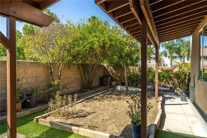 13539 Whipple Street, Fontana, California 92336
