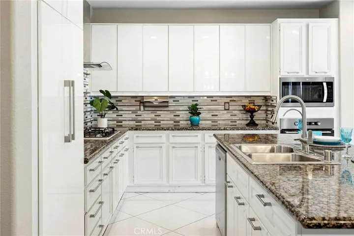 13539 Whipple Street, Fontana, California 92336
