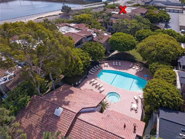 Community pool