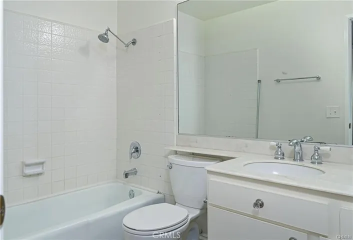 2nd Full Bathroom