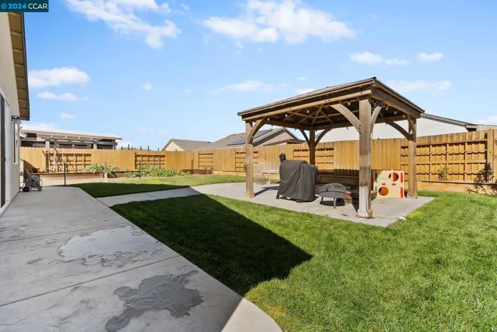 Covered Patio Area