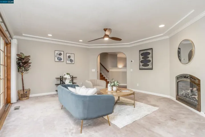 9 Oak Ln, Fairfield, California 94534