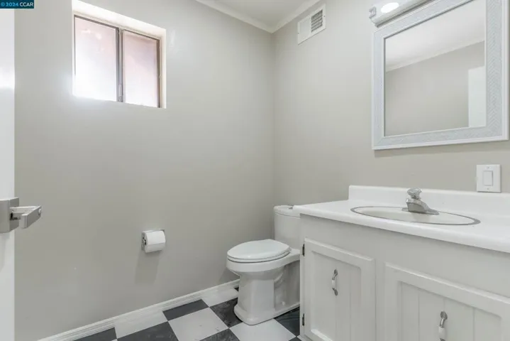 9 Oak Ln, Fairfield, California 94534