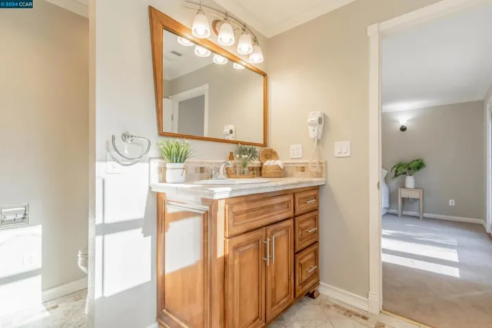 9 Oak Ln, Fairfield, California 94534
