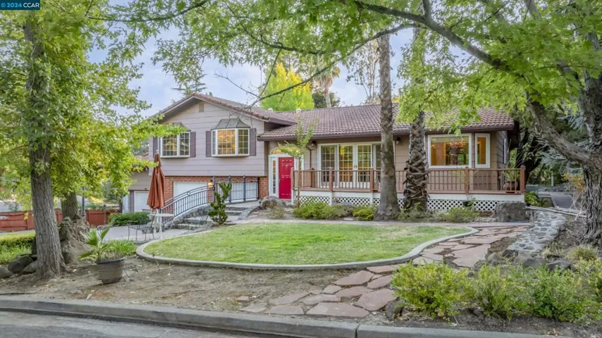 9 Oak Ln, Fairfield, California 94534