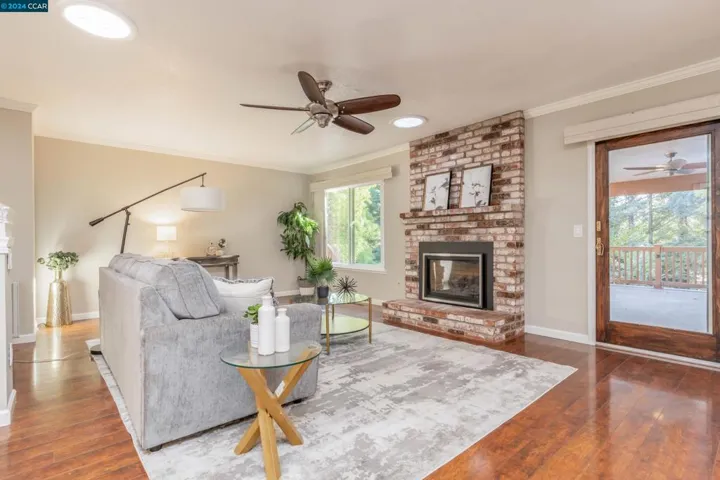 9 Oak Ln, Fairfield, California 94534