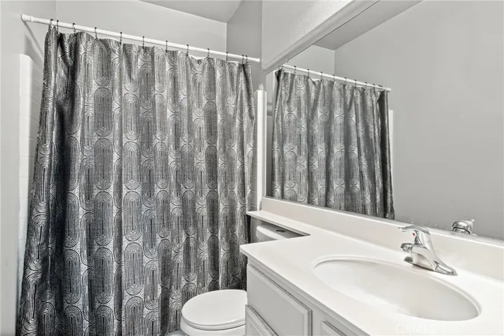 15645 Red Oak, Victorville, California 92394