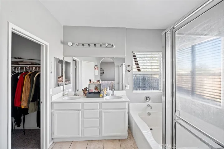 15645 Red Oak, Victorville, California 92394