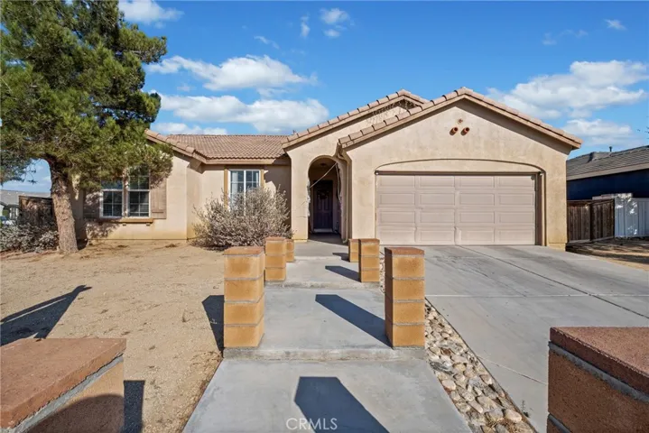15645 Red Oak, Victorville, California 92394