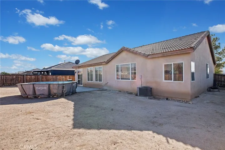 15645 Red Oak, Victorville, California 92394