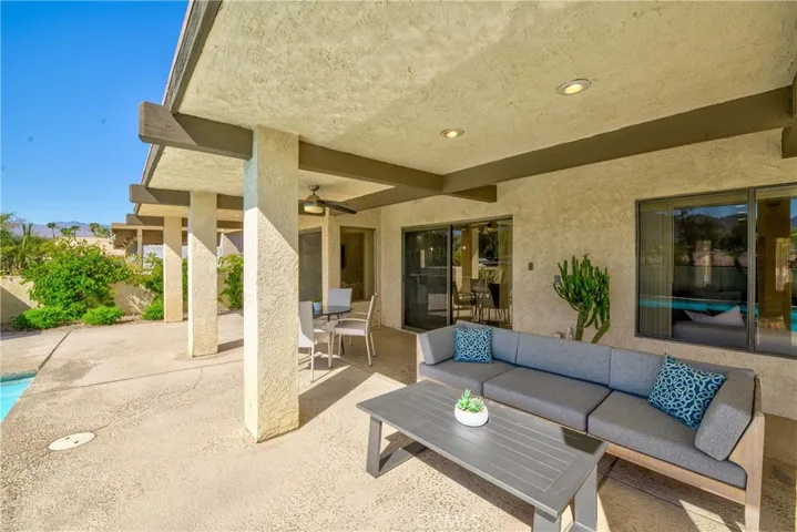 76597 California Drive, Palm Desert, California 92211