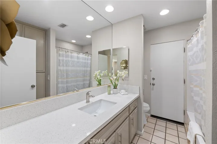 76597 California Drive, Palm Desert, California 92211