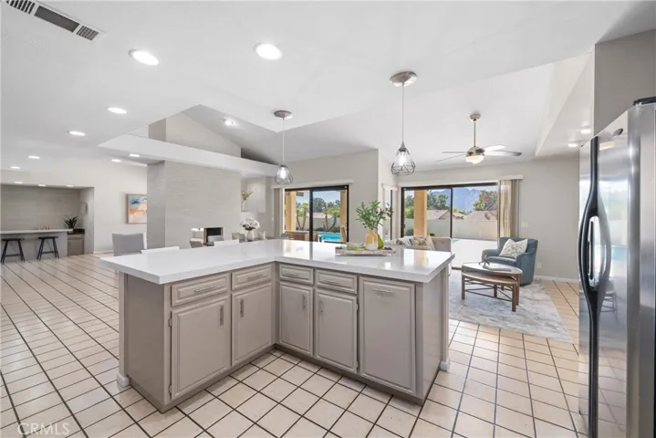 76597 California Drive, Palm Desert, California 92211