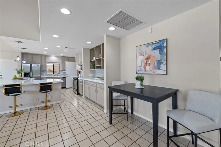 76597 California Drive, Palm Desert, California 92211