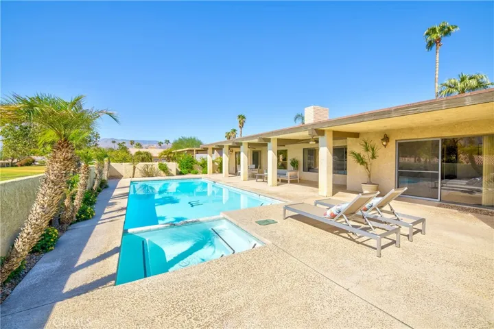 76597 California Drive, Palm Desert, California 92211
