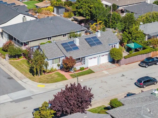 77 Antioch Drive, San Mateo, California 94403